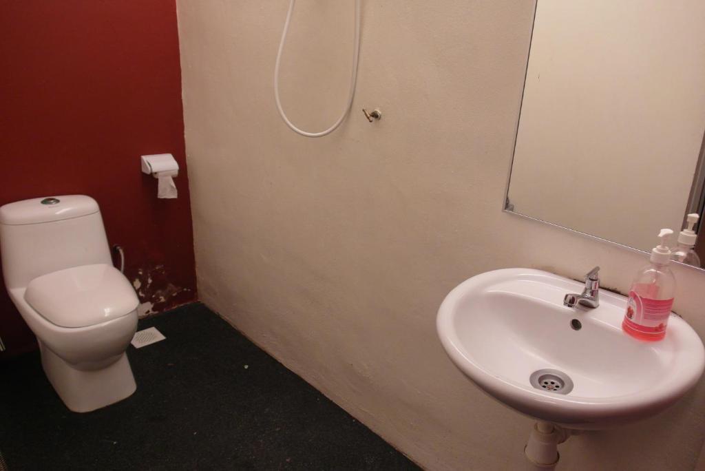 Number Eight Guesthouse Kuala Lumpur Oda fotoğraf