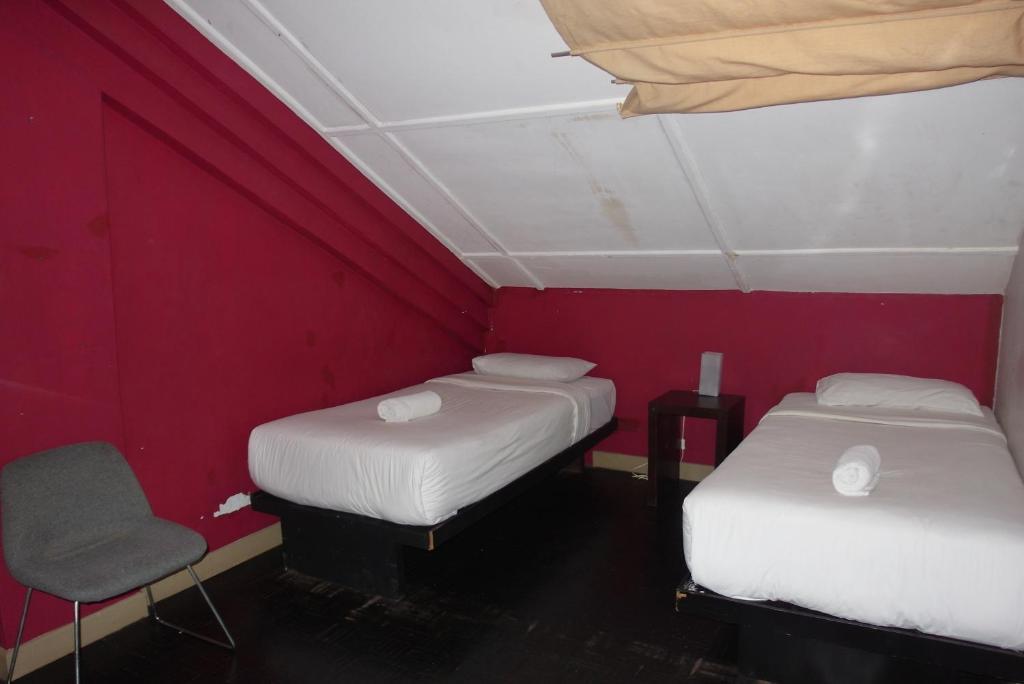 Number Eight Guesthouse Kuala Lumpur Oda fotoğraf