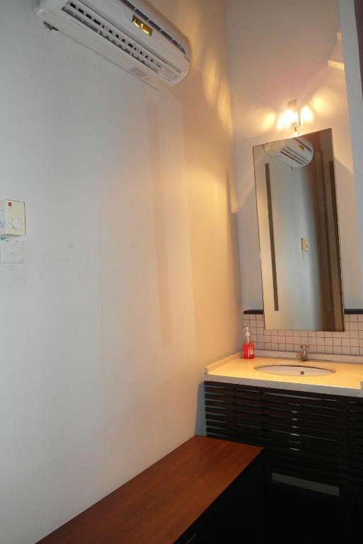 Number Eight Guesthouse Kuala Lumpur Oda fotoğraf