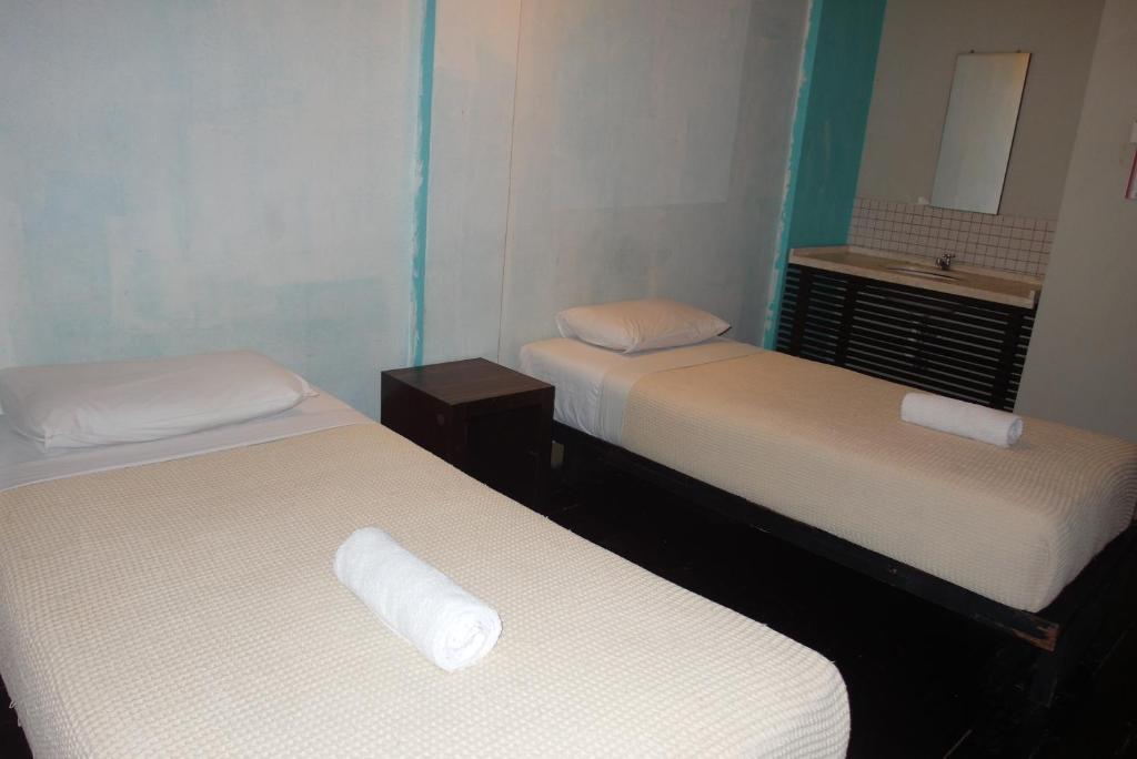 Number Eight Guesthouse Kuala Lumpur Oda fotoğraf